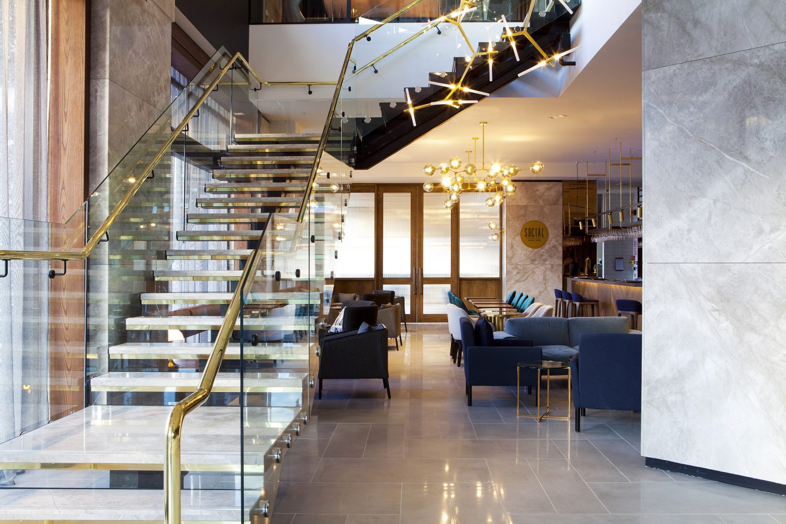 Crowne-Plaza-Christchurch-grand-staircase-Designworks